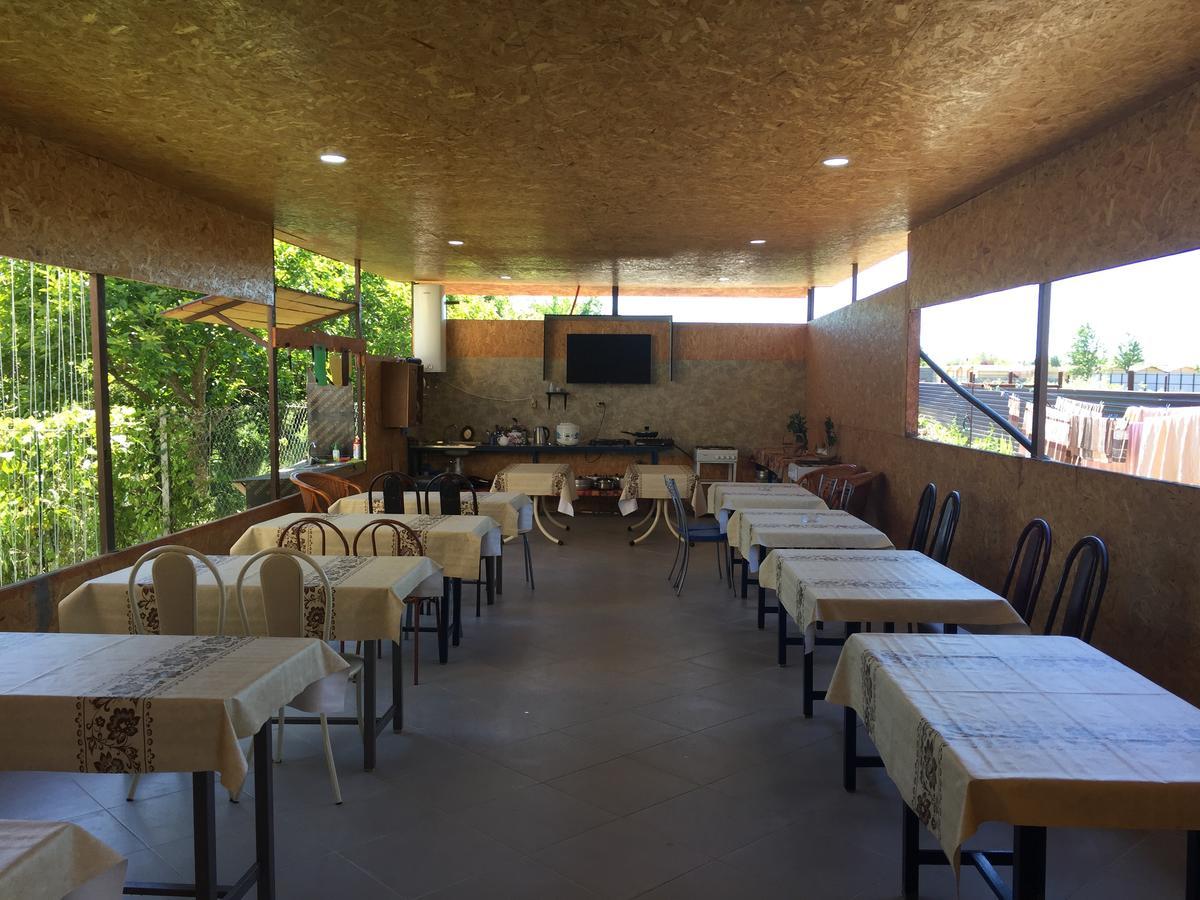 Dionisy Guest House Pizunda Bagian luar foto